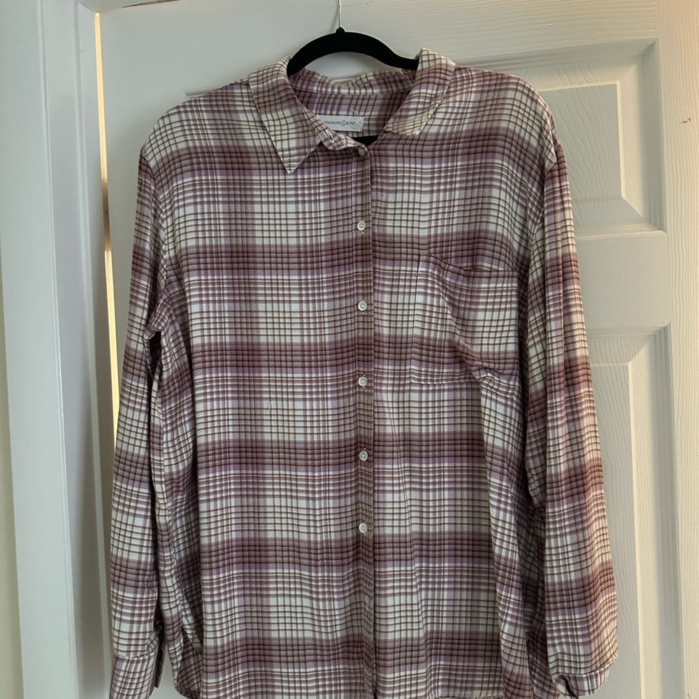 Treasure & Bond Casual Button Down Shirt Purple and White